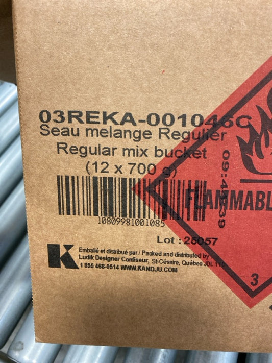High-resolution inkjet printer for porous and non-porous packaging